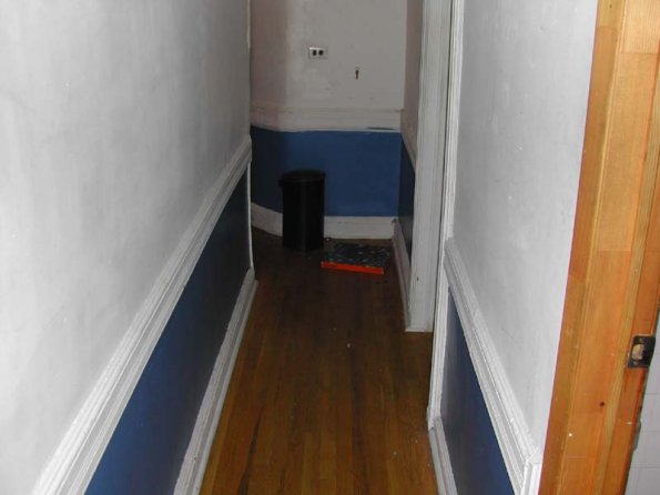 DSCN3916 (Hallway)