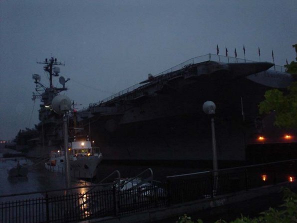 01- Early Morning (2) USS Intrepid